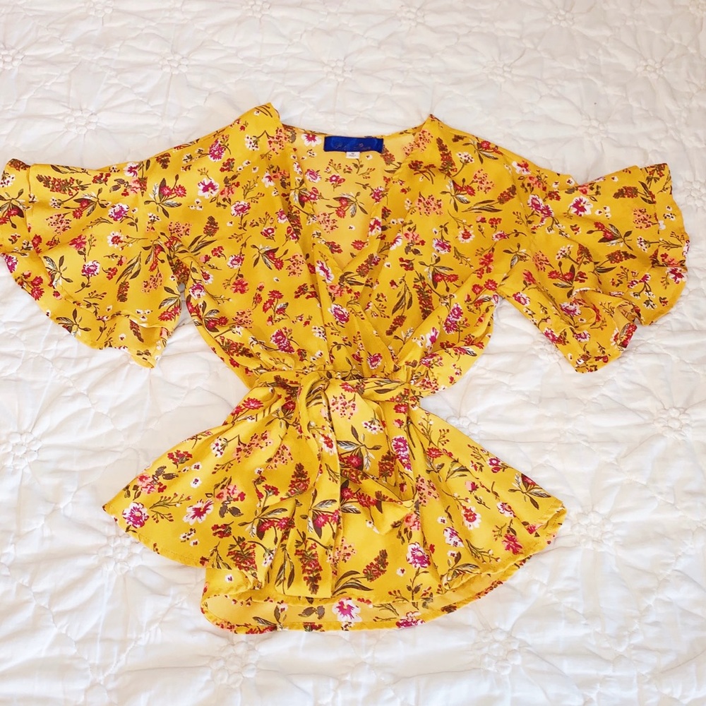FLOUNCE WRAP TIE FLOWERED SHIRT!!